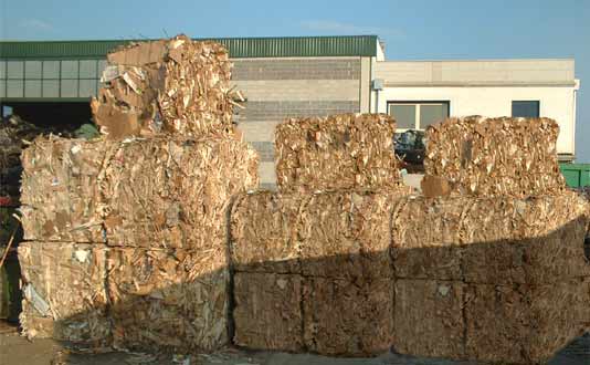 Imballaggi in legno prontio per gli impianti di trasformazione