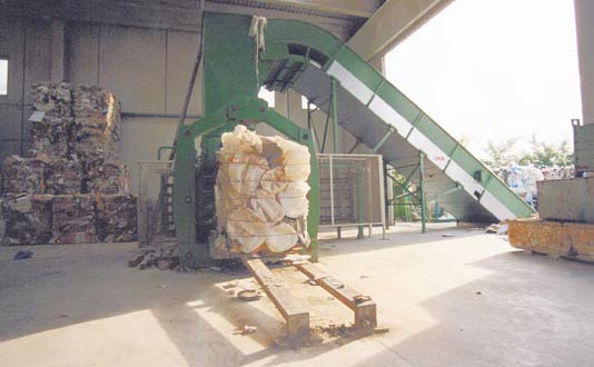 Linea di selezione plastica e imballaggio
