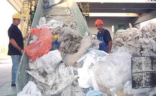 Linea selezione plastica